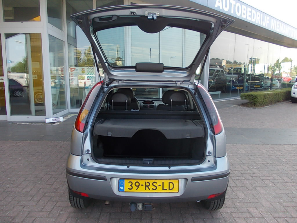 Opel Corsa corsa-c 1.2-16v 5-deurs, cruise contr, afn. trekhaak