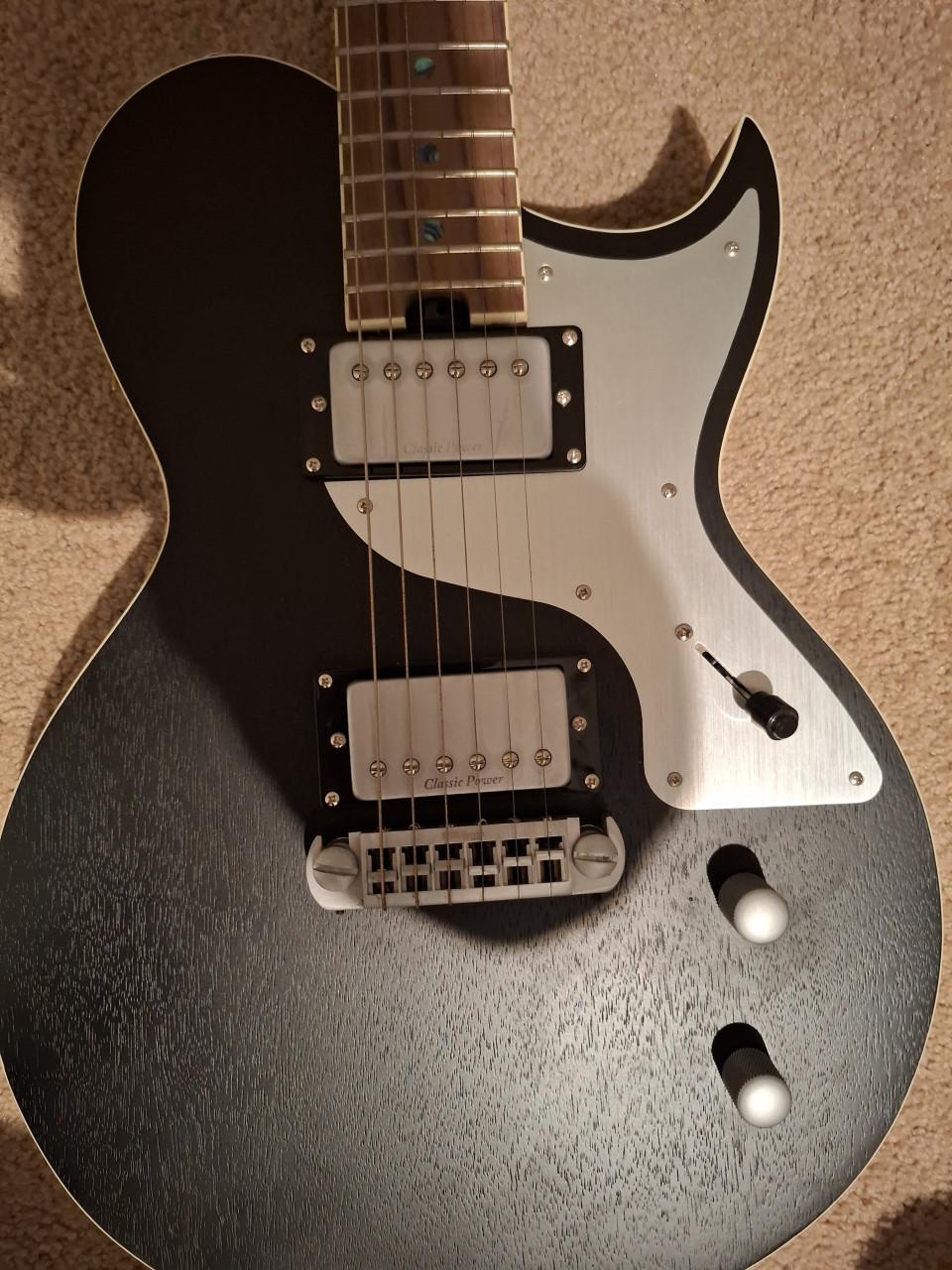 Aria Pro II 718-MK2 Brooklyn Open Pore Black