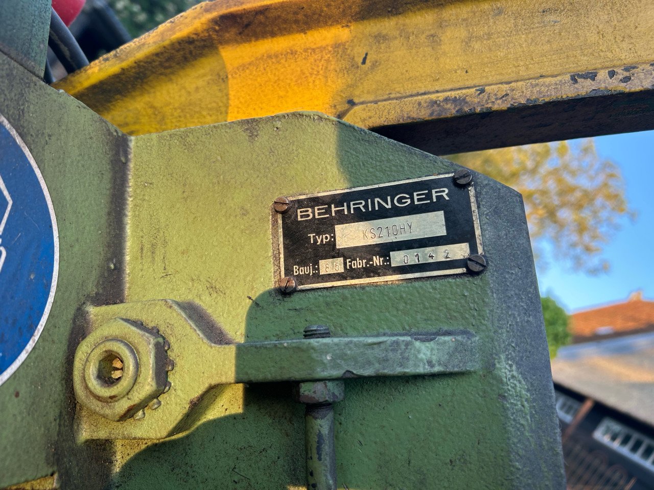 Behringer -,Type: KS 120 HE - Bouwjaar: 1985 - Machine nummer: 0142