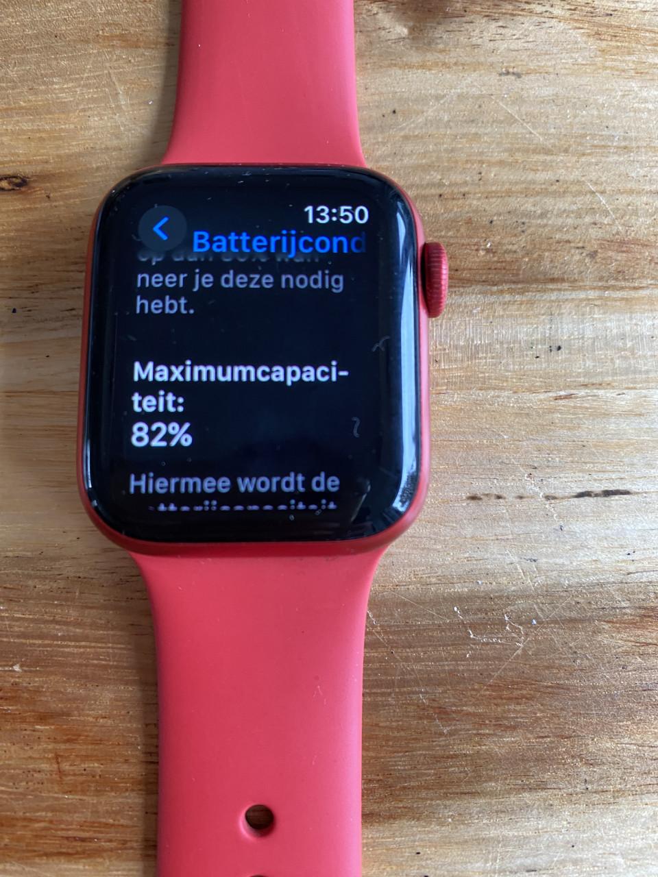 Horloge Apple watch rood