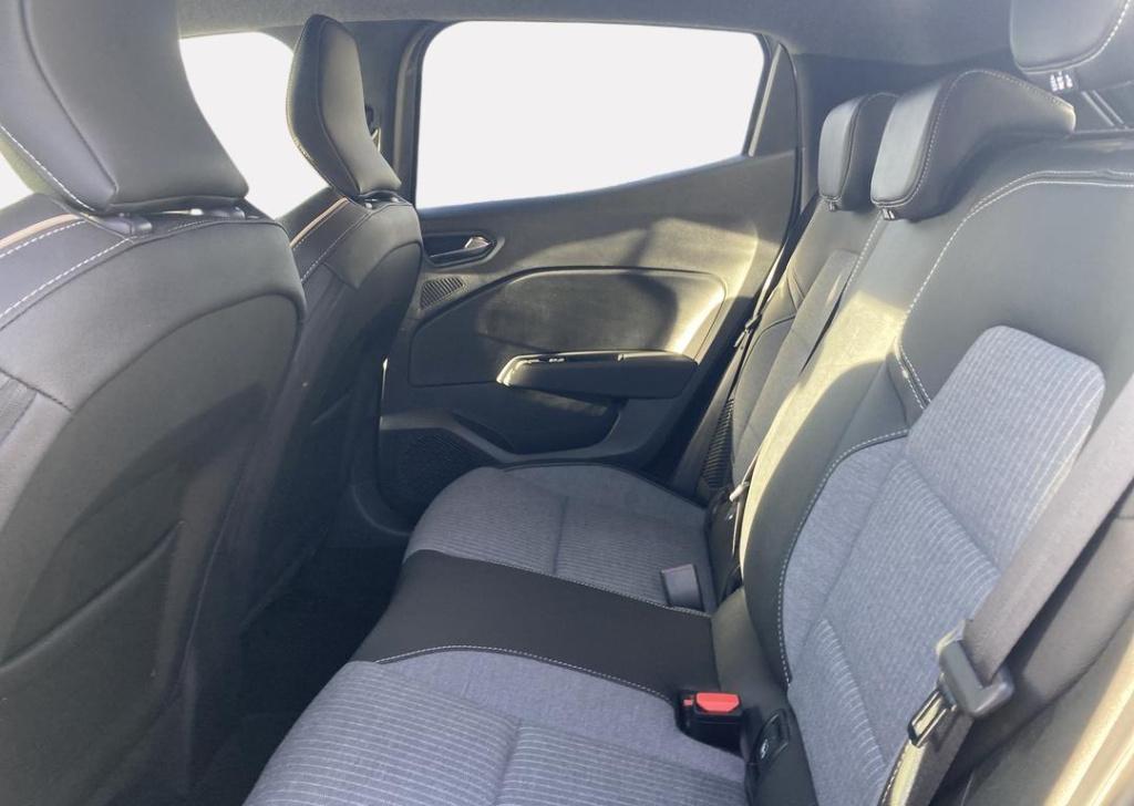 Renault Clio 1.6 e-tech full hybrid 145 techno