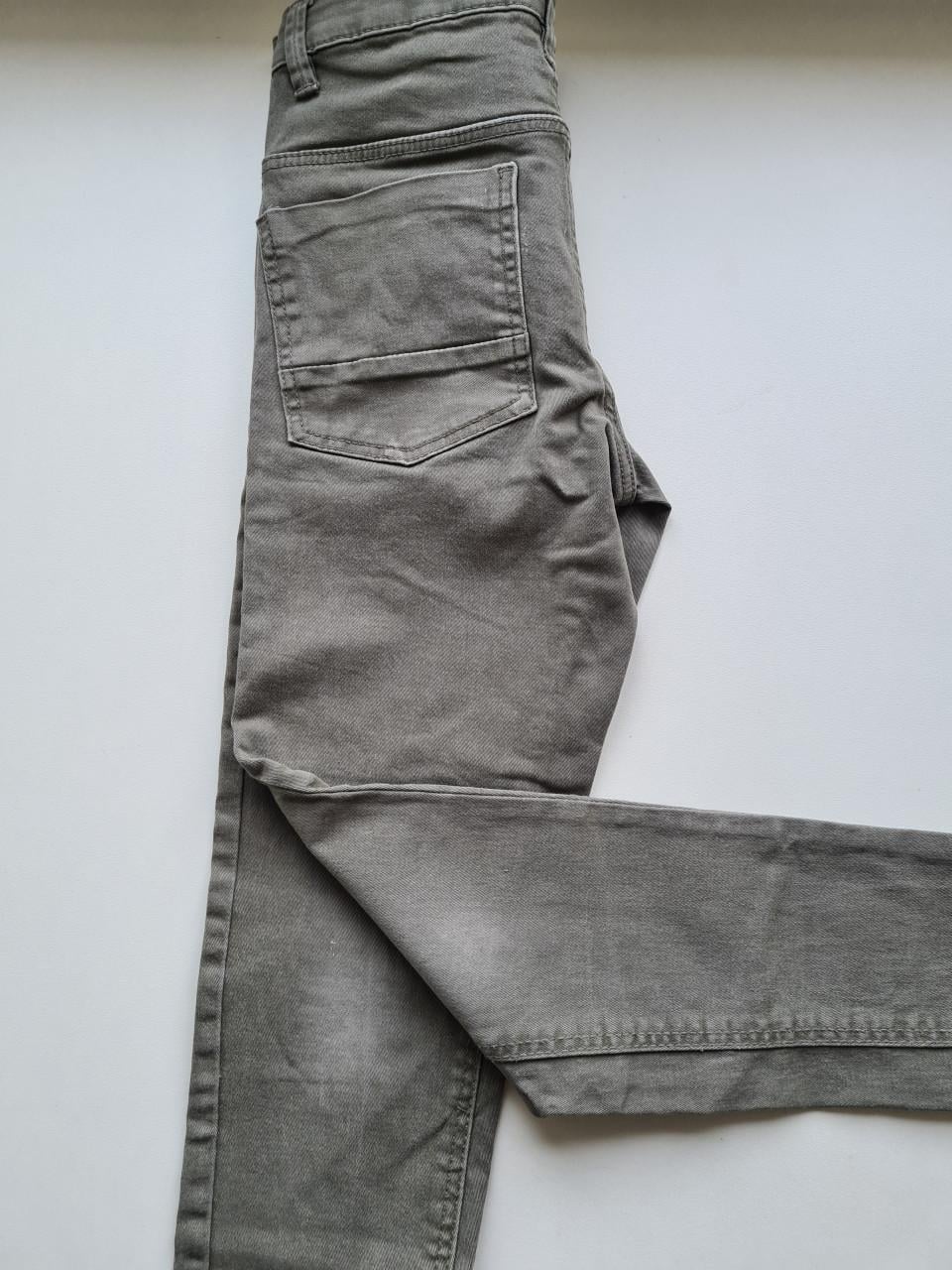 Kaki groene spijkerbroek van L H Maat 134 / 9 jaar