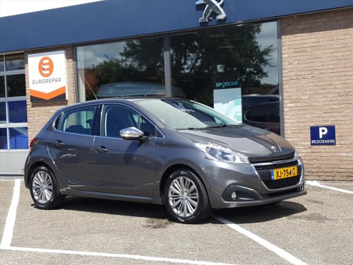 Peugeot 208 1.2 puretech 110pk 5d allure automaat6 navigatie | trekhaak | a