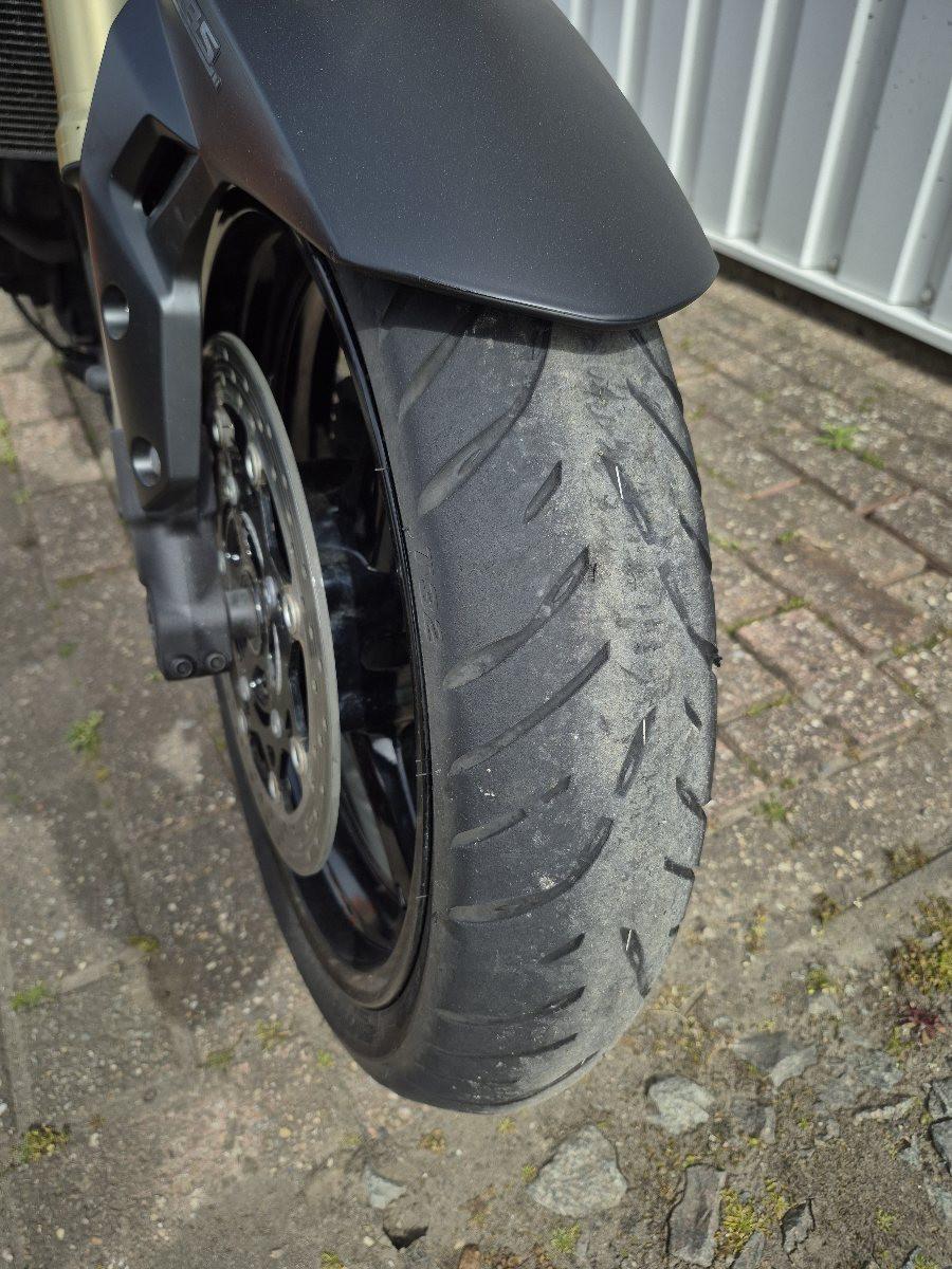Suzuki GSR750 uit 2016, stoere naked bike