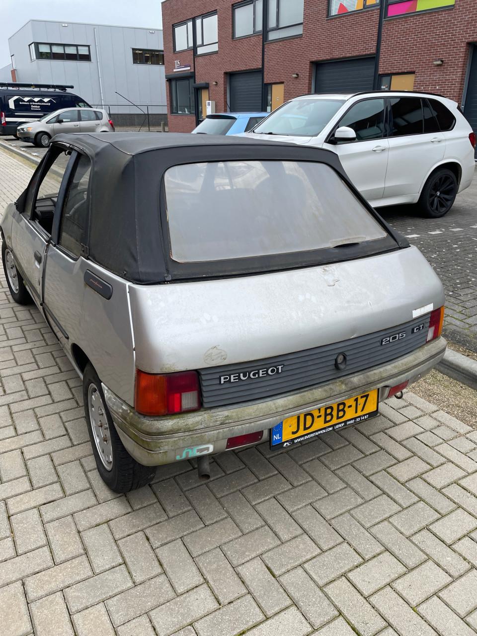 Peugeot 205 cabrio ( opknapper)
