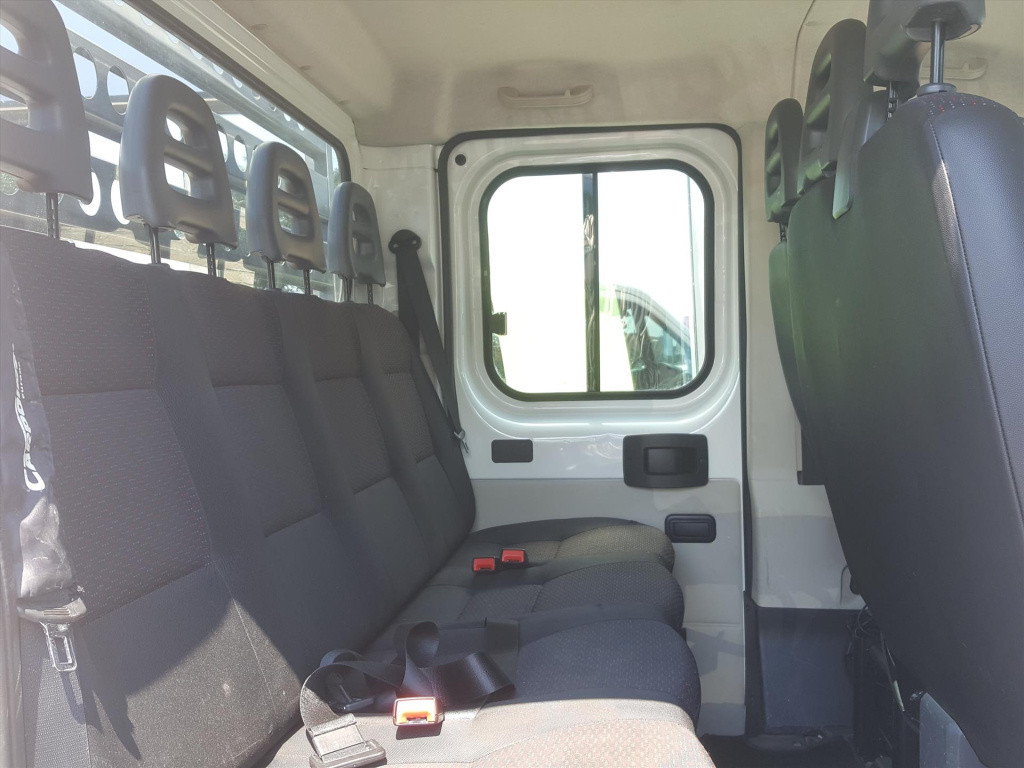 Peugeot Boxer chassisdubbelcabine 3500kg 2.2hdi-130pk dubbele cabine 7perso