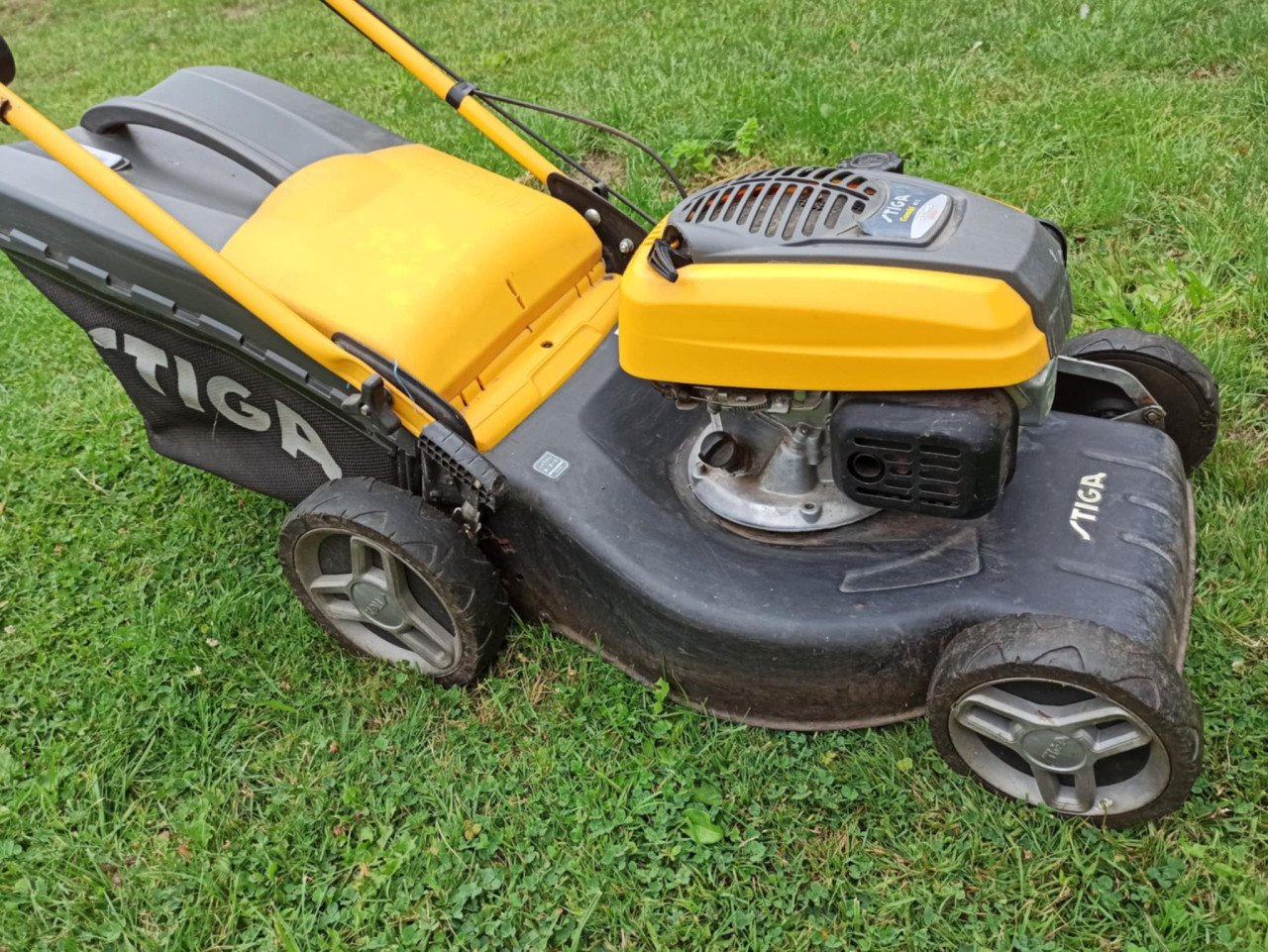 Stiga combi 48s Benzine grasmaaier