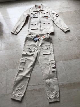 Jongens jack en broek.