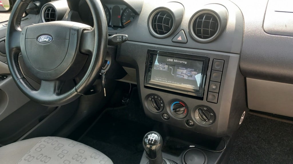 Ford Fiesta 1.25-16v centennial