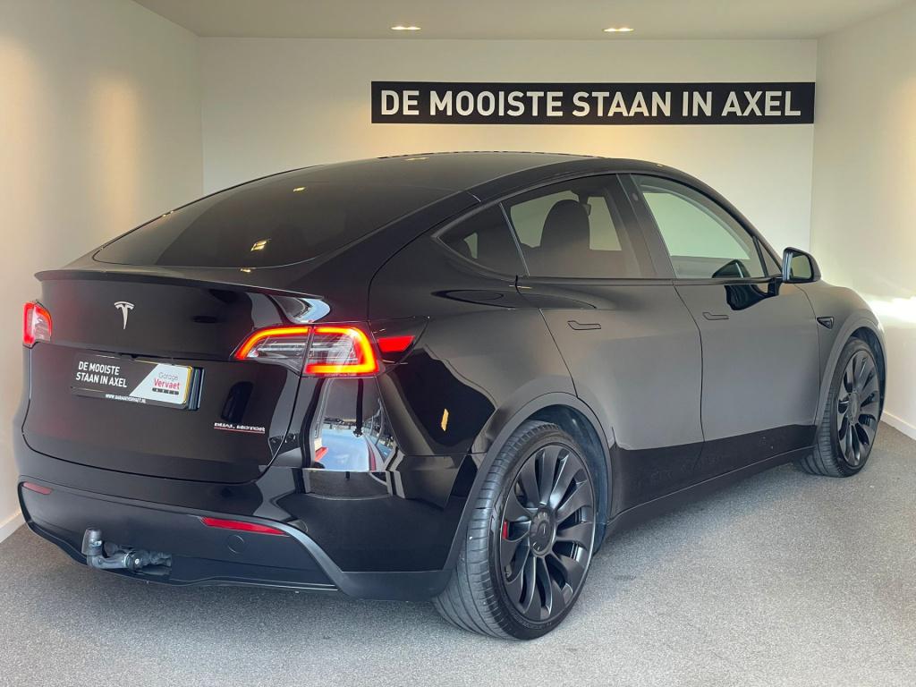Tesla Model Y long range awd 75 kwh