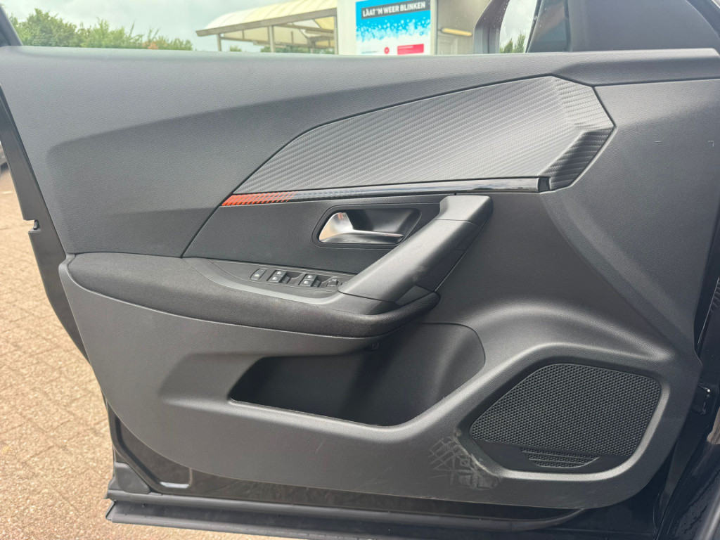Peugeot 2008 1.2 puretech active pack