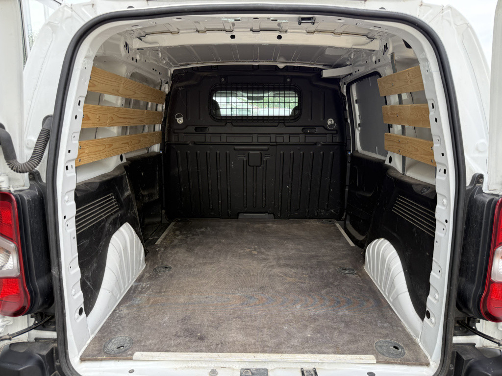 Citroen Berlingo 1.5 bluehdi club l1 | nl-auto | 1e eig | trekhaak | carpla