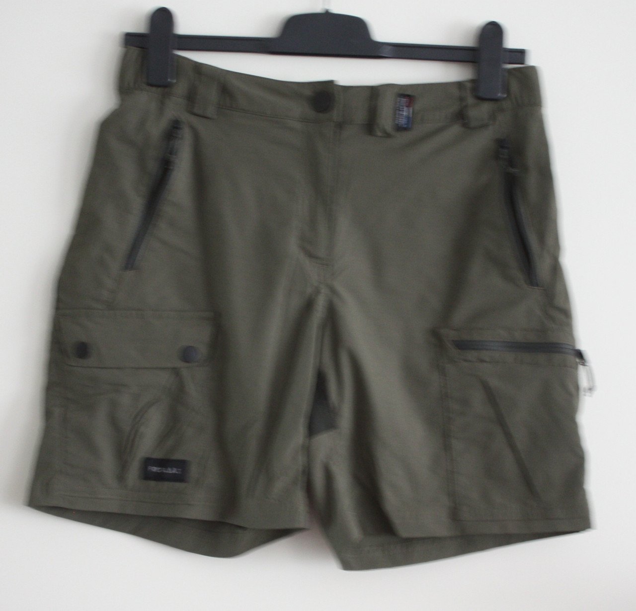 Groene korte broek maat m