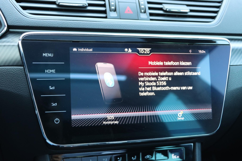Skoda Superb combi 1.4 tsi iv sportline business 218pk dsg6 skoda superb co