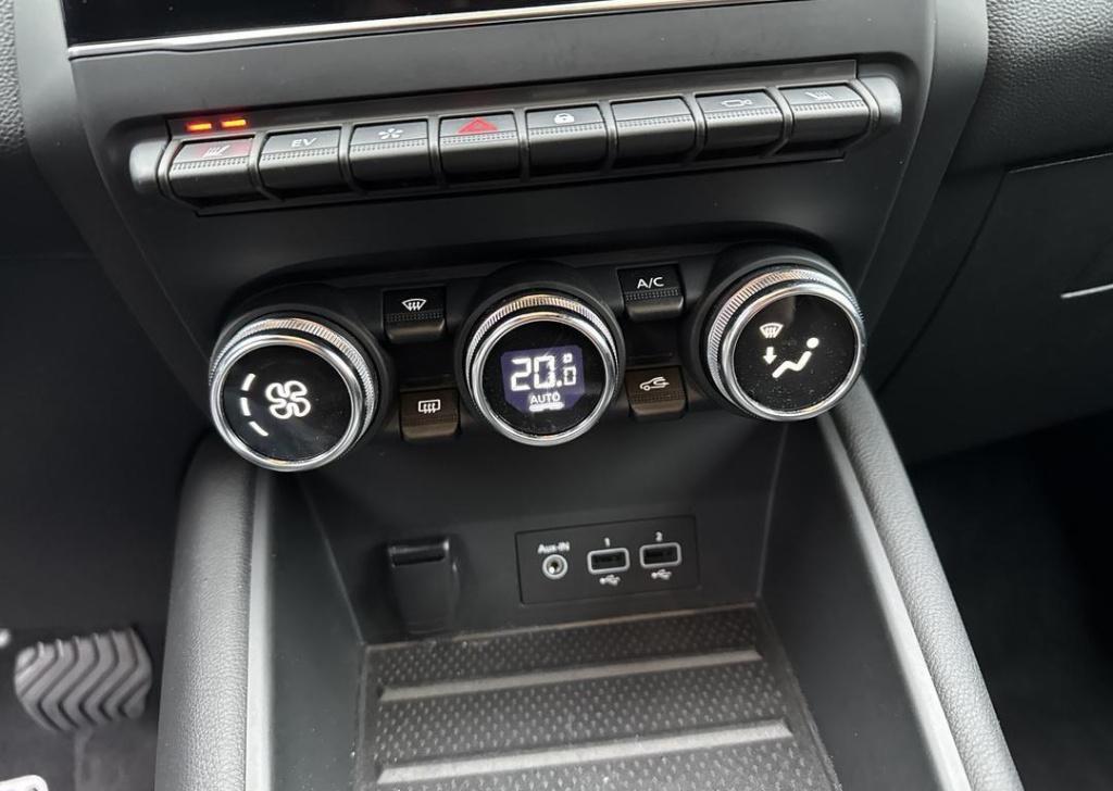 Renault Captur 1.6 e-tech plug-in hybrid 160 serie limitée e-tech - stoel e