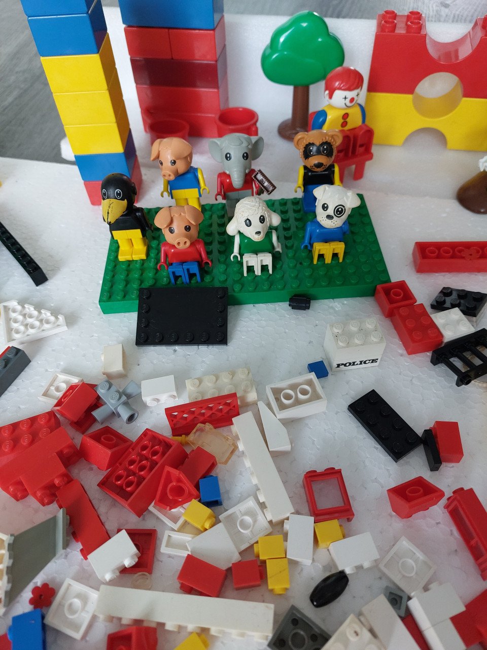 VINTAGE LEGO.
