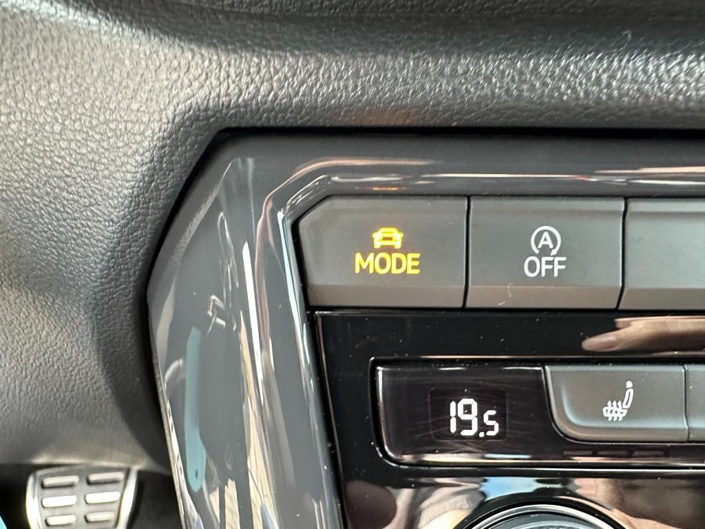 Volkswagen T-roc 1.5 tsi sport led acc dsg carplay stoelverwarming