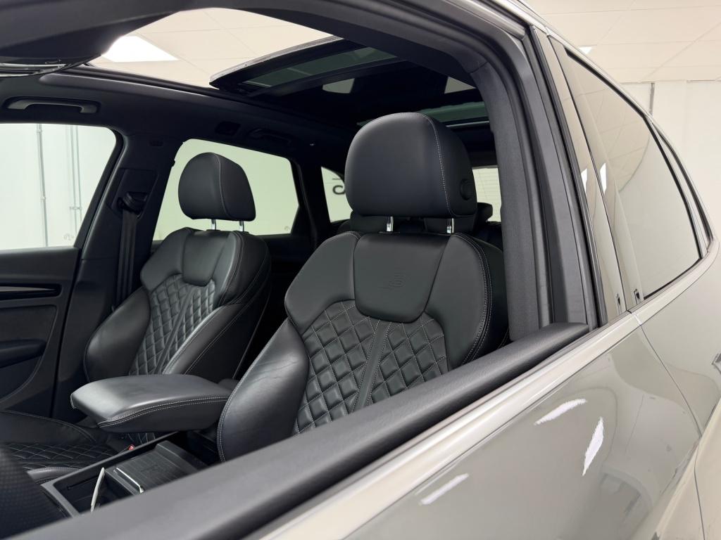 Audi Q5 55 tfsi e quattro competition | quantumgrau | panoramadak | massage