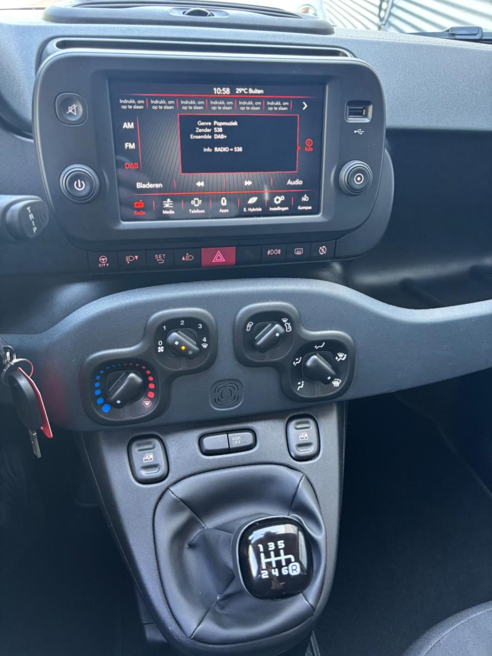 Fiat Panda 1.0 hybrid cross