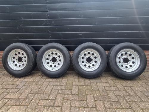 Set winterwielen Suzuki Vitara/ Jimny/ Samurai