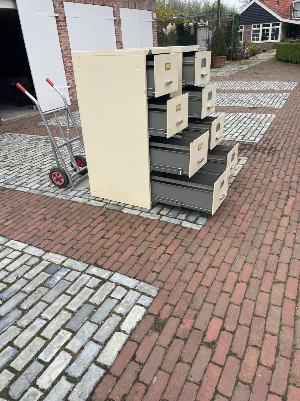 Ladenkast opbergkast