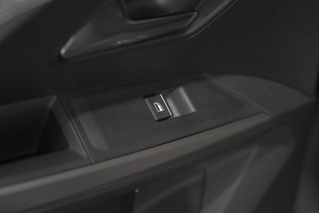 Peugeot 3008 1.2 hybrid 145 gt | elektrische kofferklep | camera | adaptiev