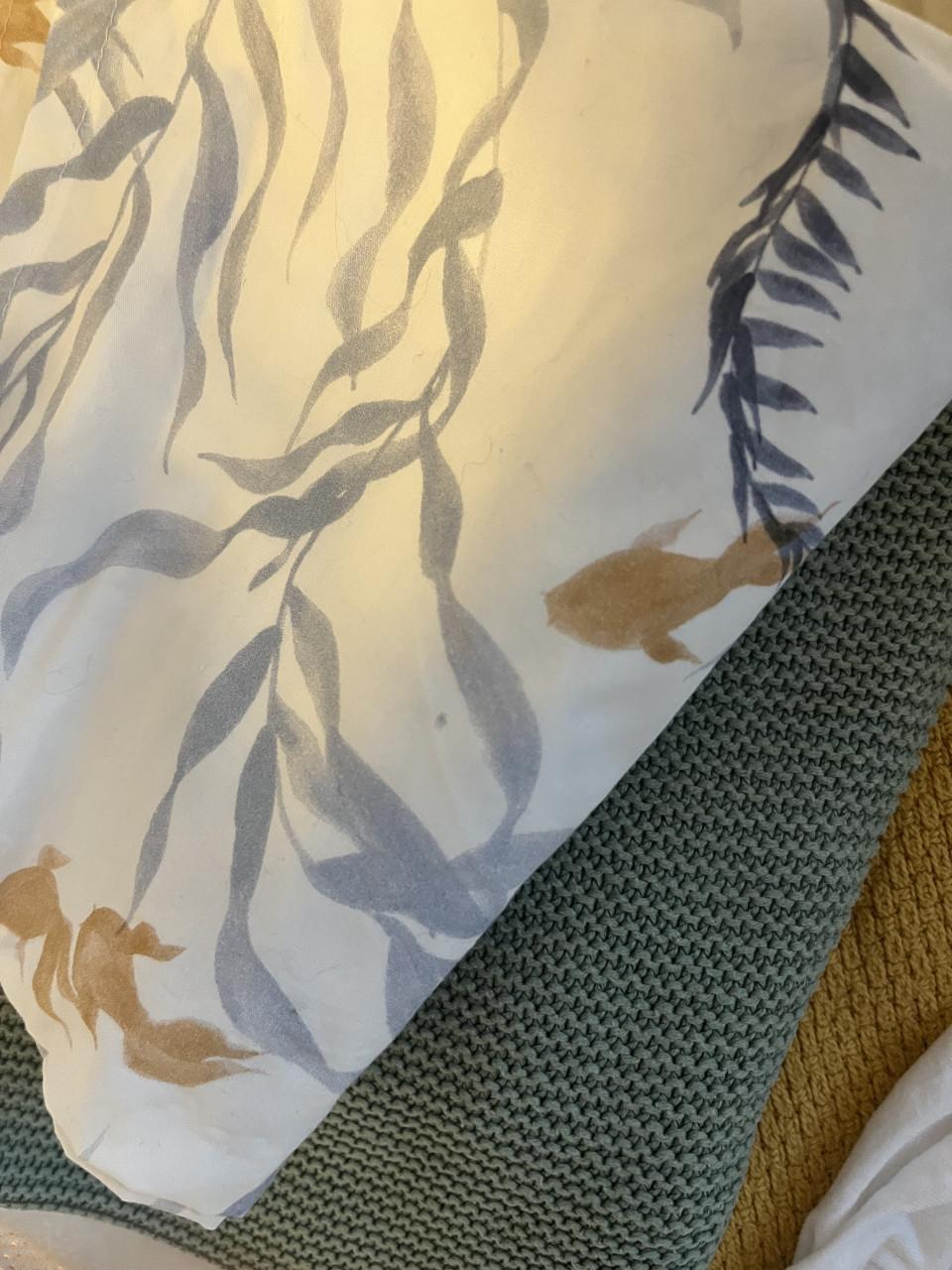 Co-sleeper/ wieg BabyGo Amila + 2 sets beddengoed