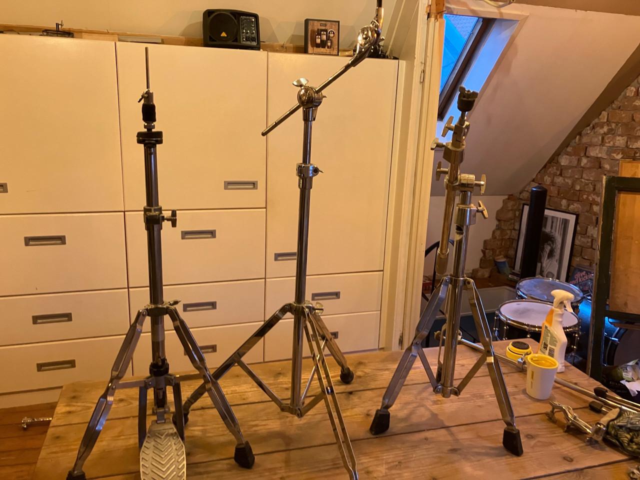 Mooie vintage Ludwig jazz-kit en veel andere drumstel onderdelen