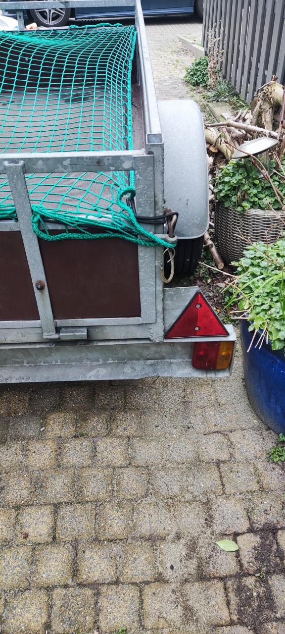 Goede nette aanhanger 190 x 120 + reserve wiel, bergbak, net, disselslot