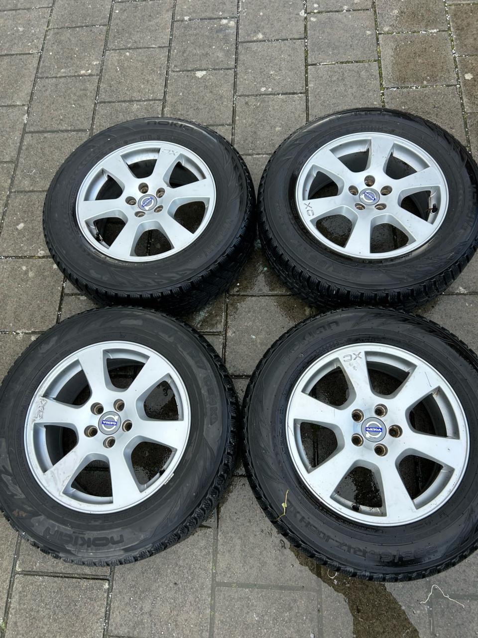 17 inch velgen Volvo xc60 winterbanden