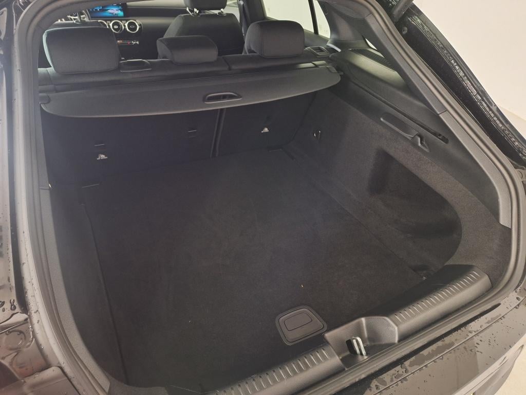 Mercedes-Benz Cla shooting brake 180 business sol. | panoramadak | stoelver