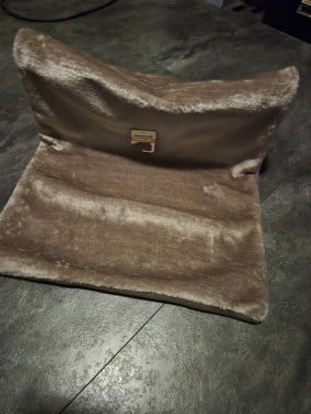 Beeztees radiatorhangmat voor katten. Nieuw Afmeting: 46x31x24 cm