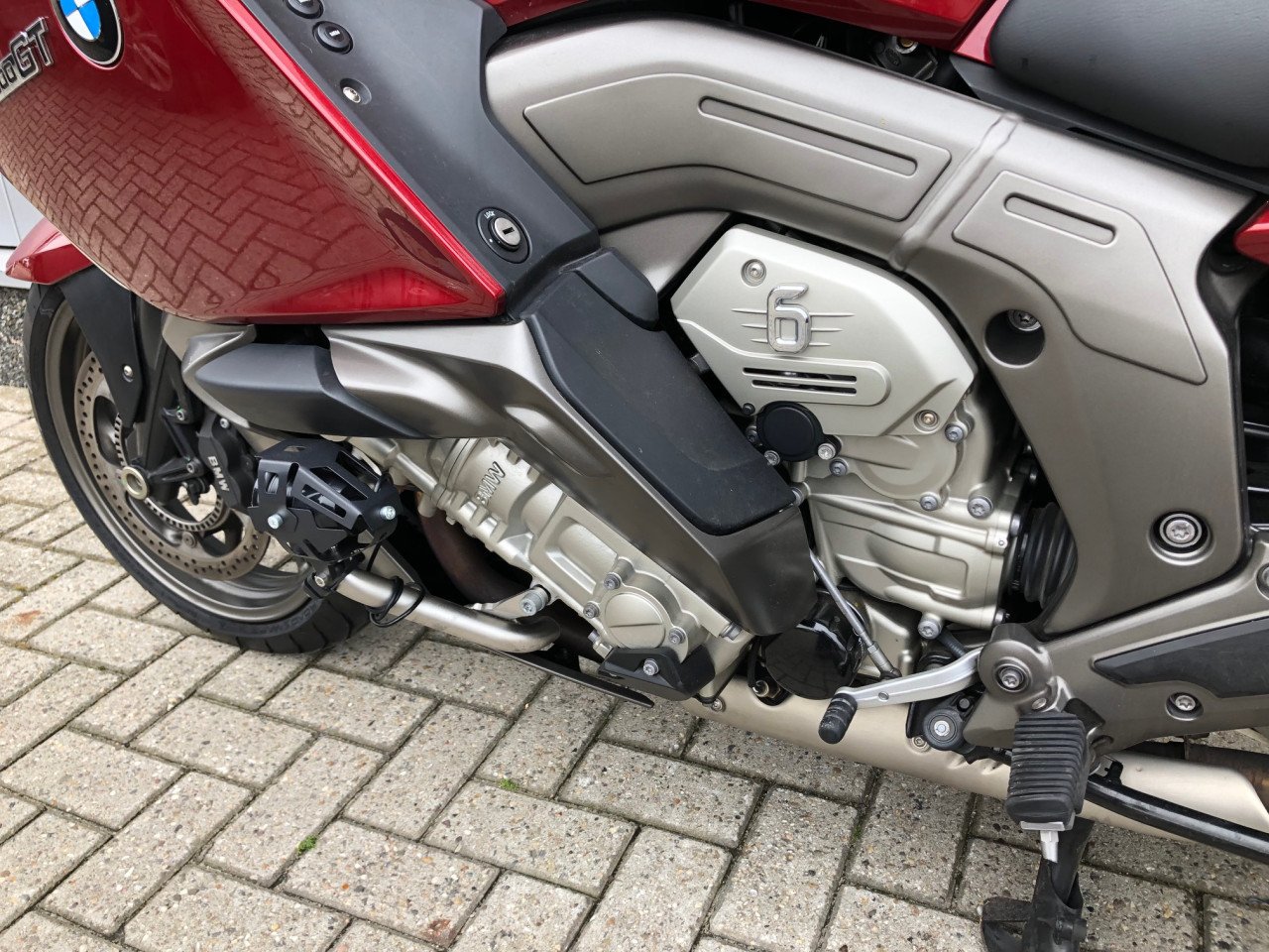 BMW K1600GT uit 2011 met 49dkm, cruisecontrol, audio, centrale vergr. €8950