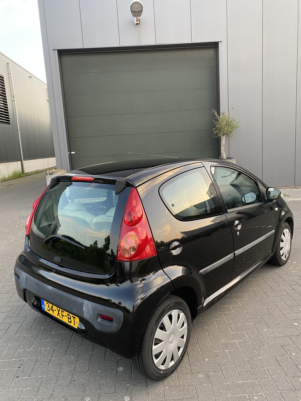 Peugeot 107 1.0 12V 5DR 2007 Grijs | 126.377 KM NAP