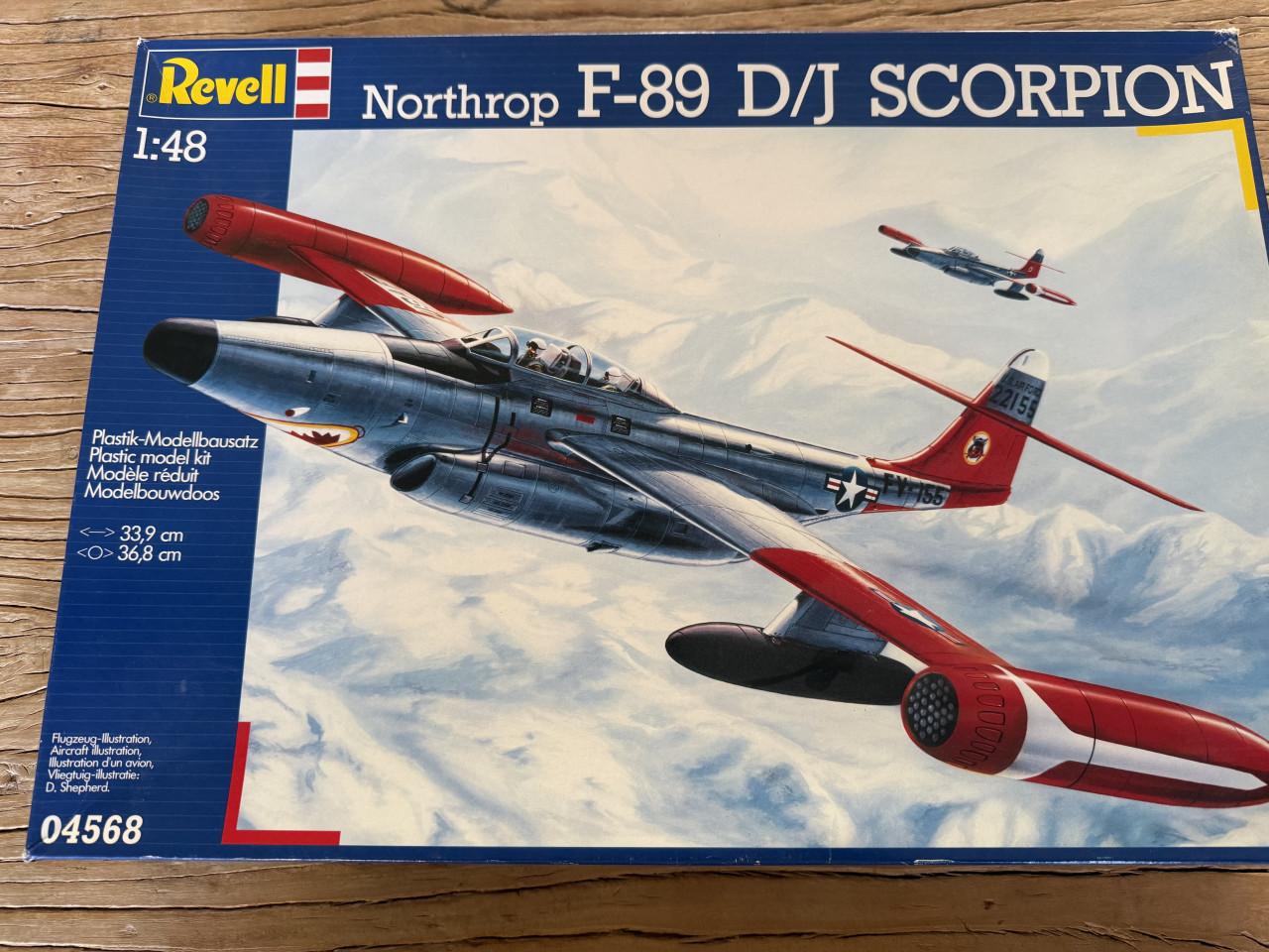 Revell modelbouwdoos van de Northrop F-89 D/J Scorpion