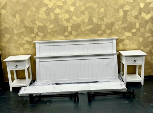 Bed 160 x 200 met nachtkastjes van Beter Bed