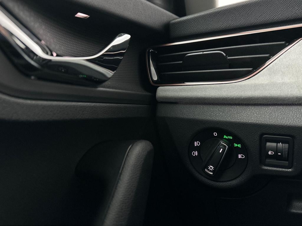 Skoda Scala business edition 1.0 tsi 85 kw / 115 pk hatchback