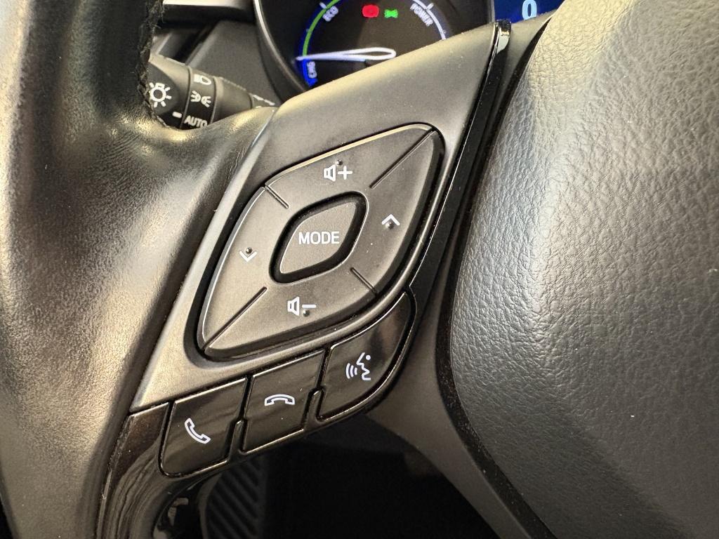 Toyota C-hr 1.8 hybrid dynamic