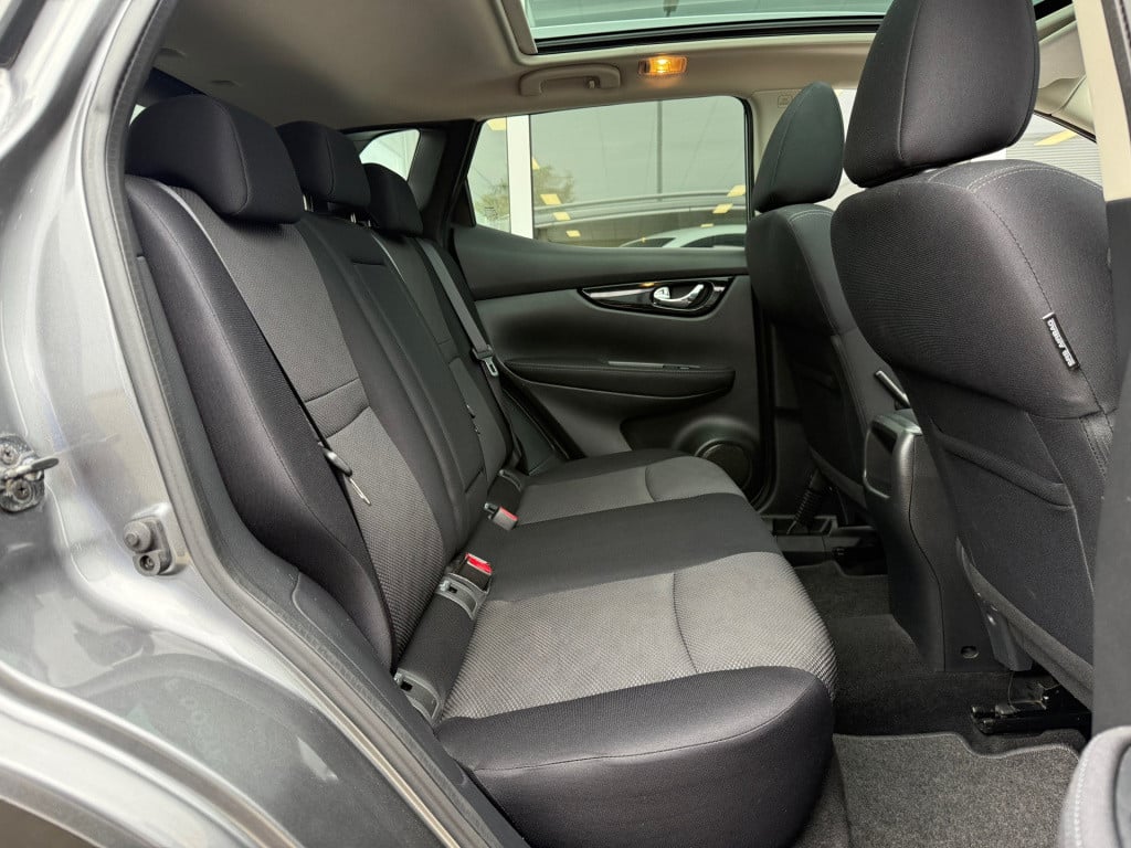 Nissan Qashqai 1.2 connect edition
