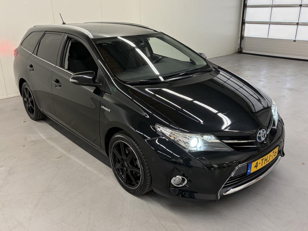 Toyota Auris touring sports 1.8 hybrid lease+