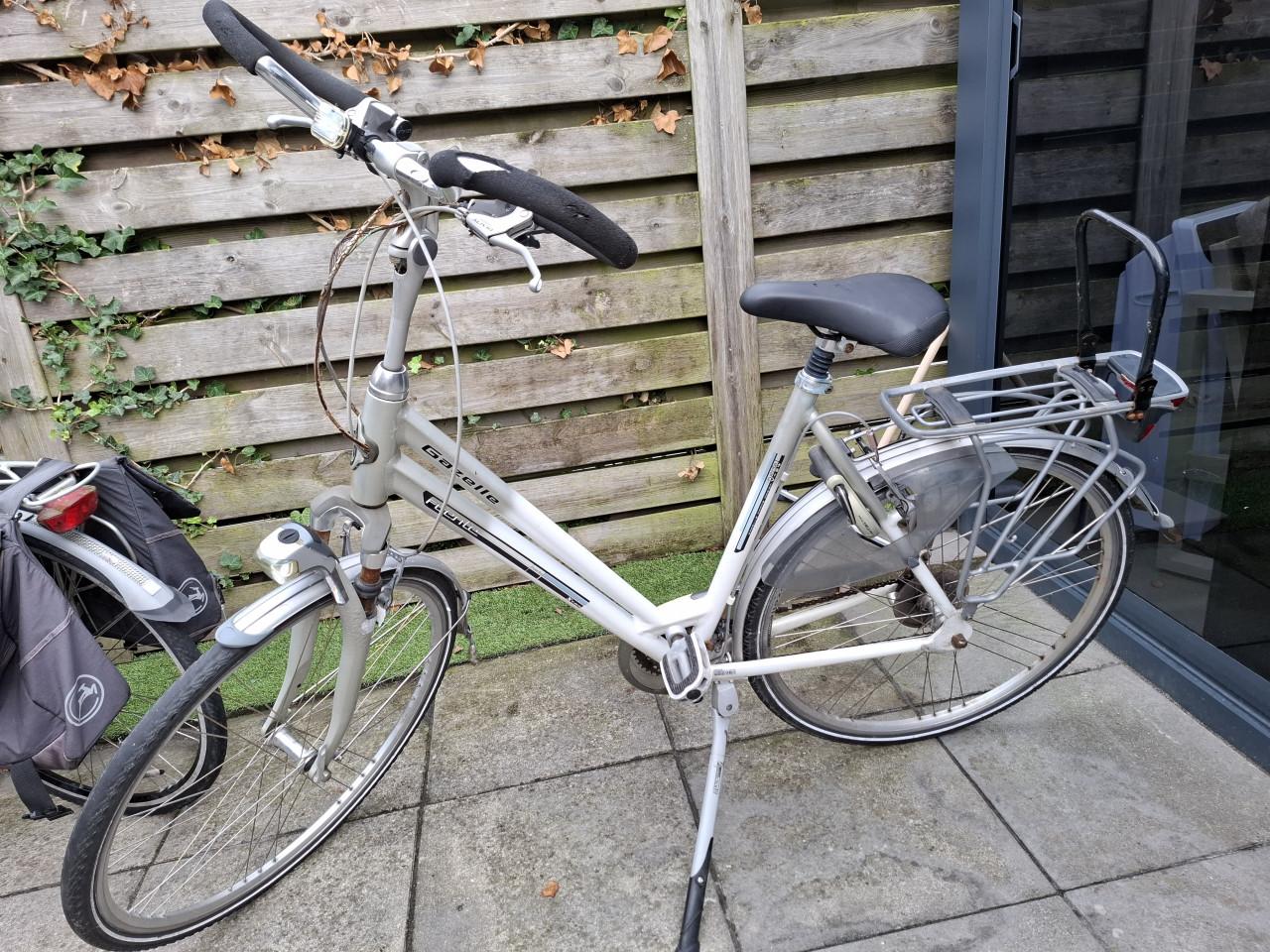 Gazelle fuente v 24 damesfiets 28 inch.