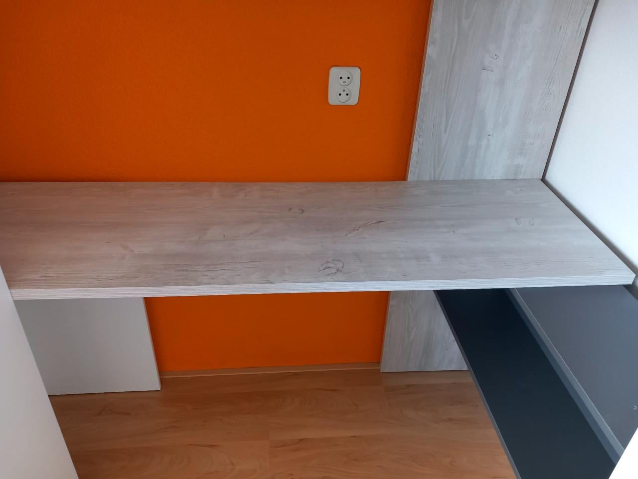 Trasman hoogslaper met kast en bureau