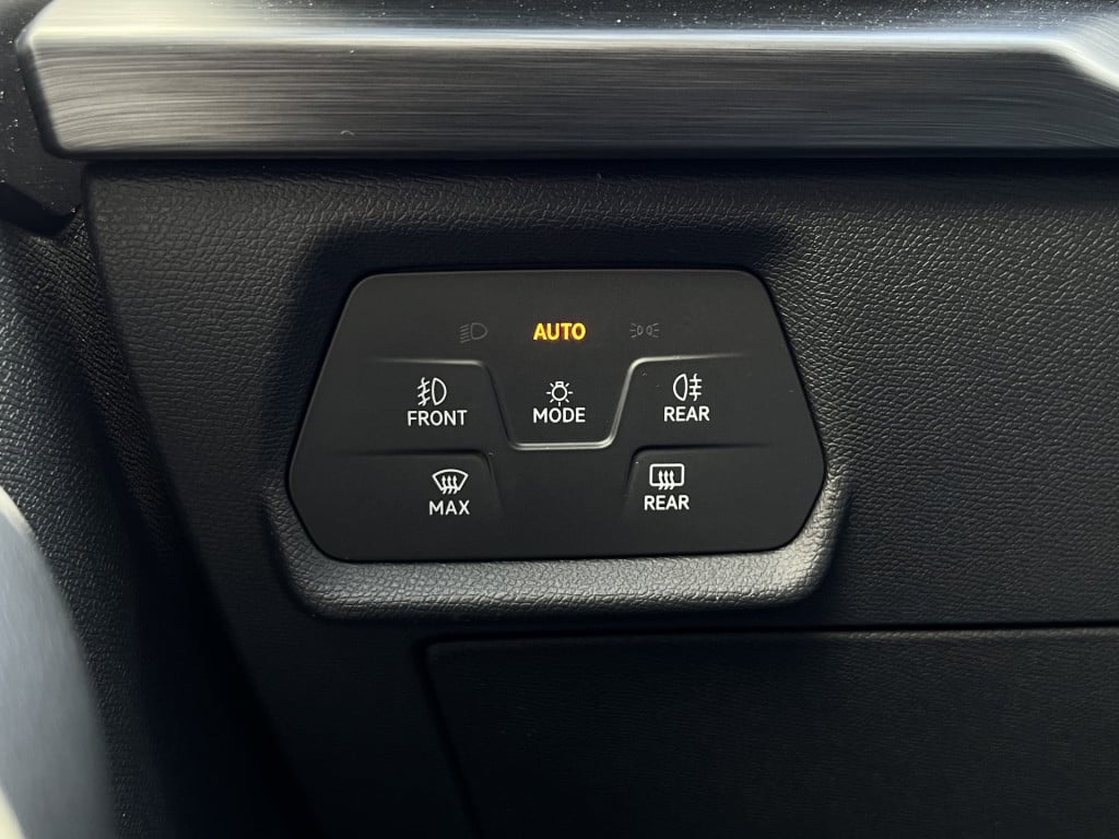 Cupra Formentor 1.4 e-hybrid vz performance | 245 pk | 360 camera's | apple