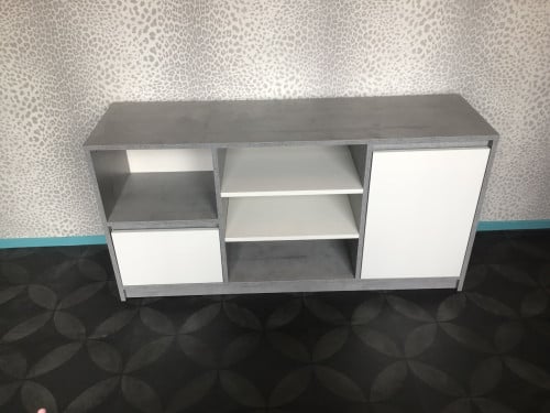 Mooie t.v.meubel  / dressoir