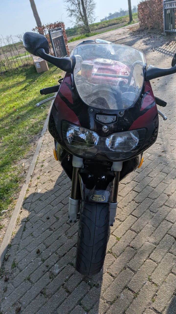 CBR 900RR Fireblade sc28