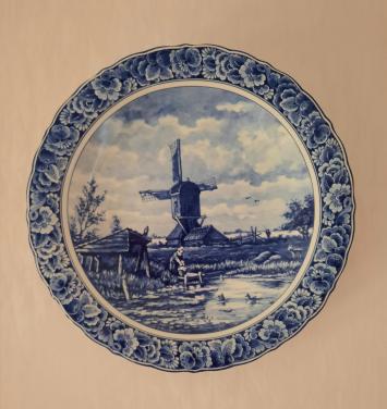 Delfts Blauw handwerk / borden. Certificaat echtheid ! 15O Euro per stuk.