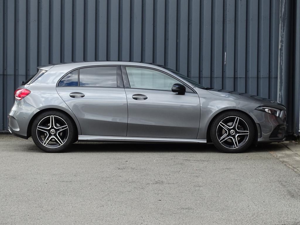 Mercedes-Benz A-Klasse 180 business solution amg | pano | widescreen