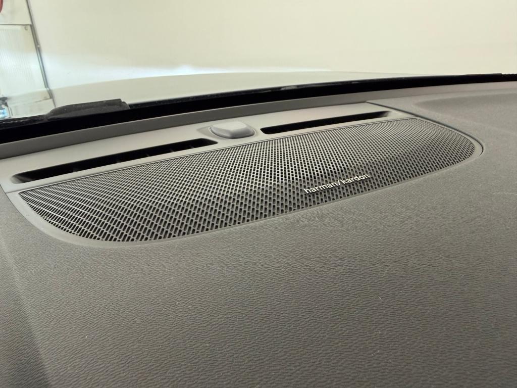 Volvo XC40 1.5 t5 recharge inscription | trekhaak | panoramadak | h&k | thu