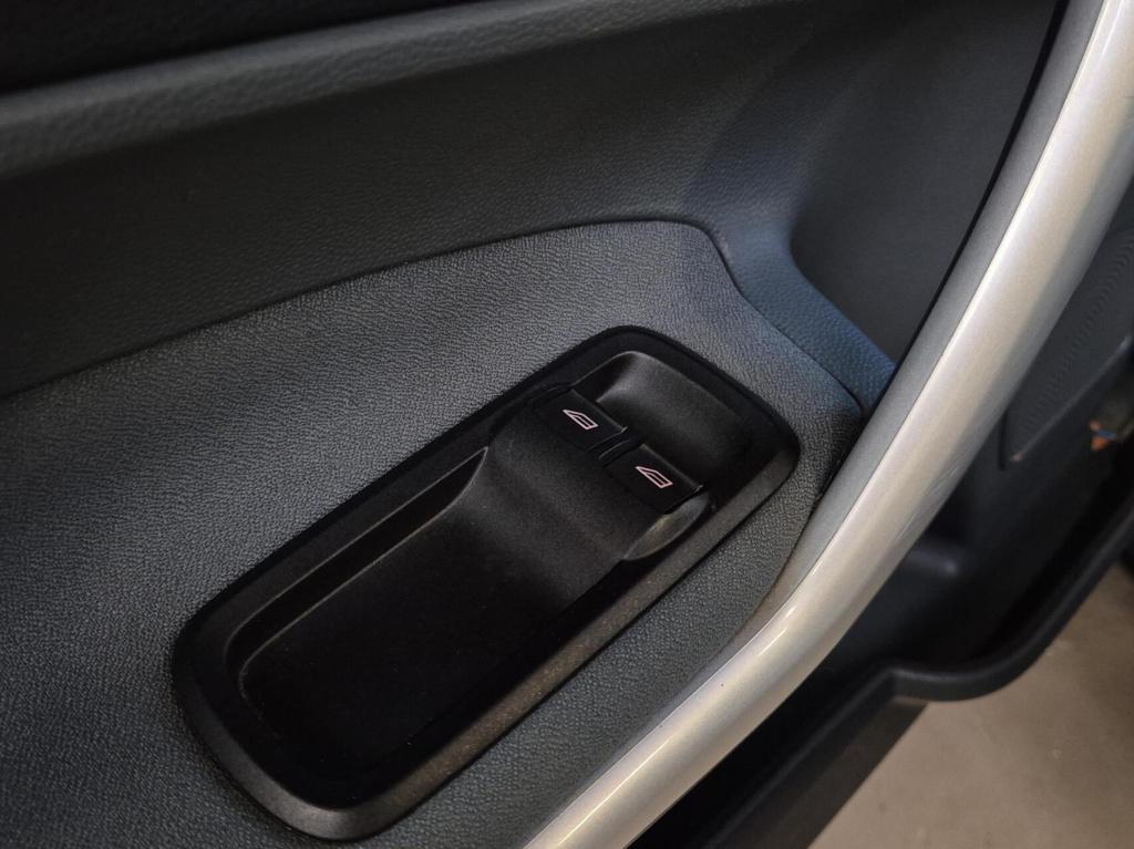 Ford Fiesta 1.4 titanium / automaat / nieuwe distriebutieriem
