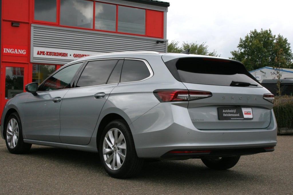 Skoda Superb combi 1.5 tsi mhev first edition